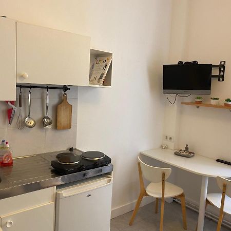 Studio center ville avec ascenseur 3 mins à therme Aix-les-Bains Esterno foto